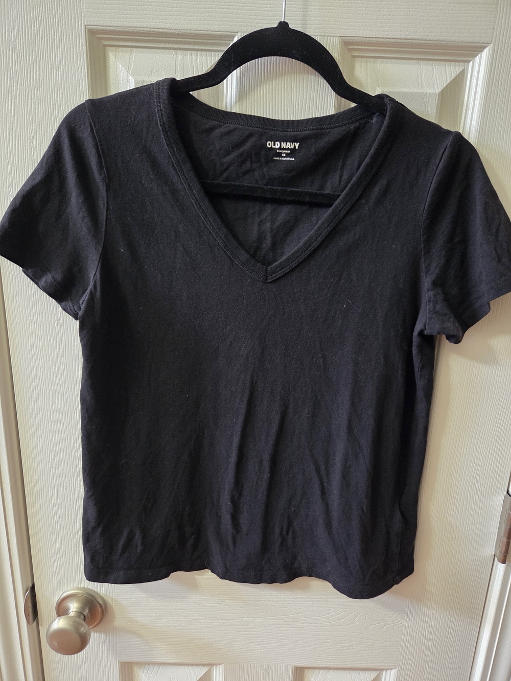 Old Navy Black Short-Sleeve V-Neck Tee